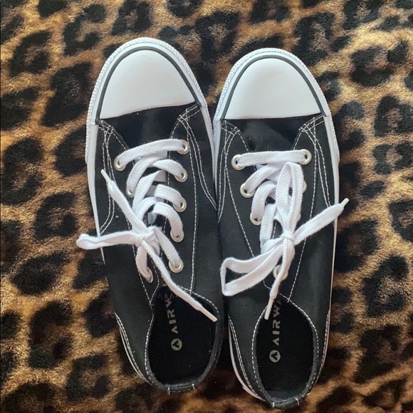 Airwalk Shoes - Airwalk sneakers size 8